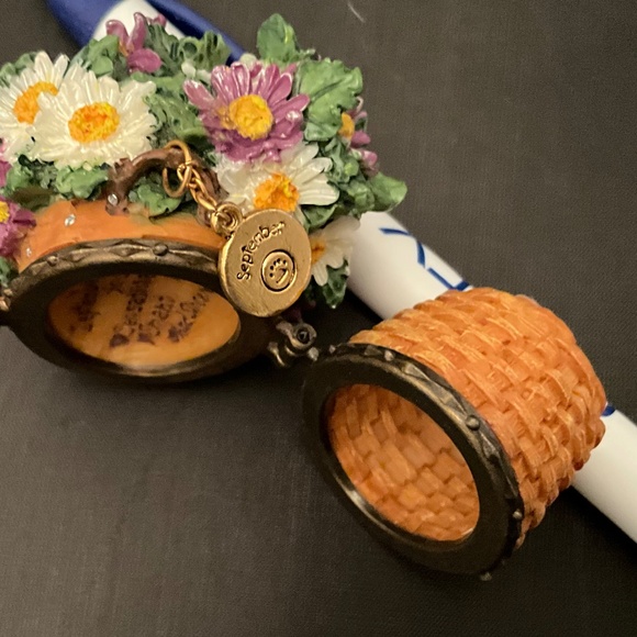 Boyds Bears September Birthday Beary Blossoms Treasure Box - Picture 1 of 3